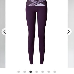 SOLDLululemon Wunder under